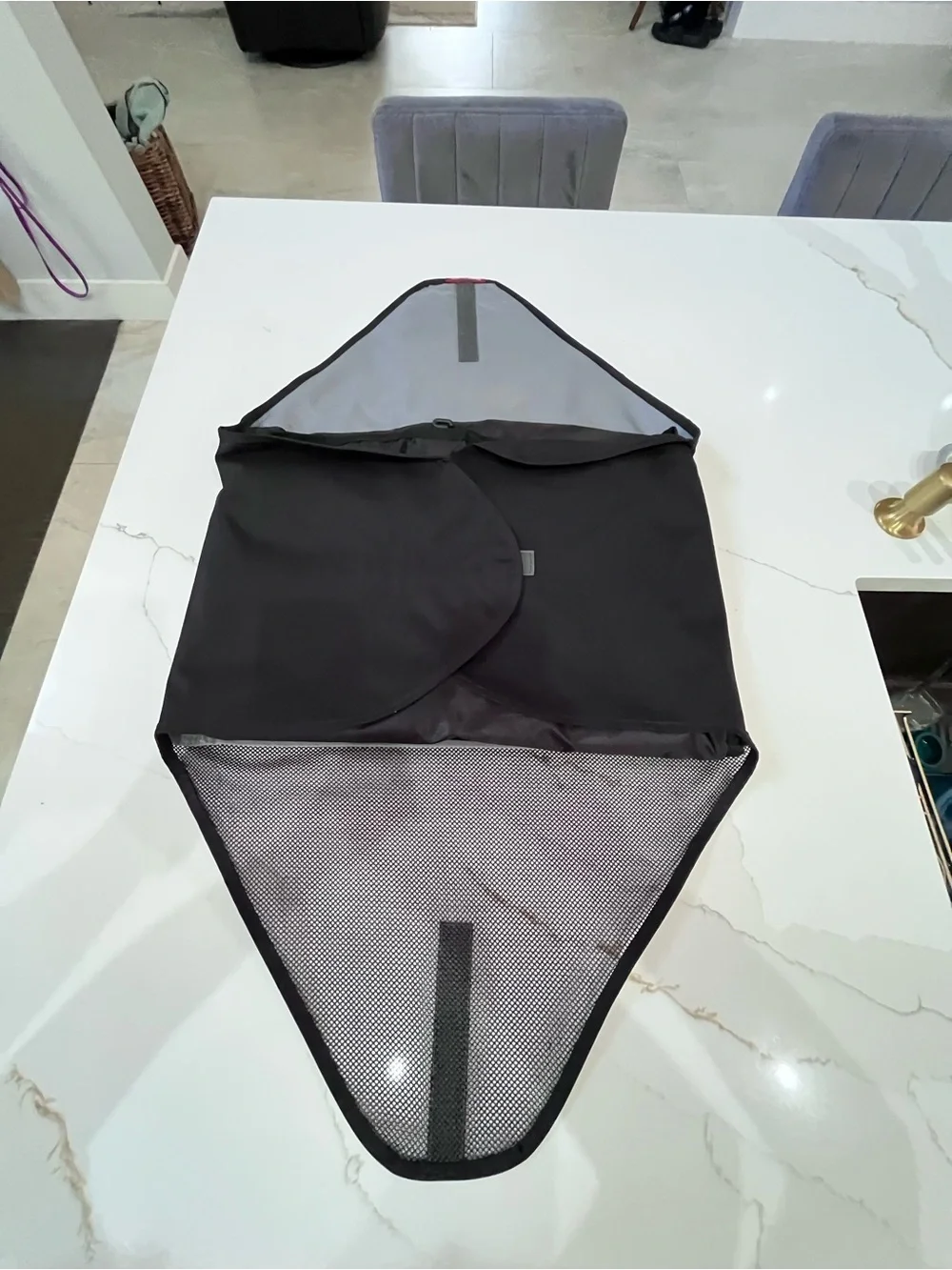 Eagle Creek Black Foldable Garment Bag for Travel